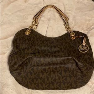 Mid-size Micheal Kors bag and matching wallet set